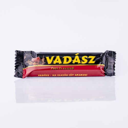 Vadász Sweet and Bitter Dark Chocolate Bar Filled with Alcoholic Sour Cherry Cream 25g