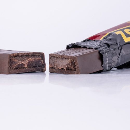 Vadász Sweet and Bitter Dark Chocolate Bar Filled with Alcoholic Sour Cherry Cream 25g